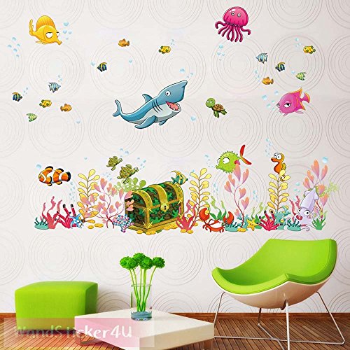 WandSticker4U- Wandtattoo „Unterwasserwelt mit Schatztruhe“ bunt | Effektbild: 122x68cm | Aquarium Fische Hai Unterwasser See Ozean | wasserfeste Wandsticker Fliesen Sticker Deko für Kinderzimmer Kinder Badezimmer Bad GROSS - 3