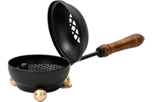 ‎MAMEMI Räucherpfanne aus Eisen mit HOLZGRIFF – kleines RÄUCHERPÄNNCHEN Ø 8 cm mit SIEBEINSATZ – ca. 22 cm lang – schwarz mit goldlackierten Füßen – handgefertigtes RÄUCHERZUBEHÖR von MaMeMi