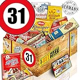 24h LIEFERUNG: **Bestellungen werden werktags innerhalb von max. 24h in den DHL-Versand gegeben** GRATIS: Zu jeder Lieferung erhalten Sie die angezeigte DDR Geschenkkarte + Über 1000 weitere DDR Geschenkideen in unserem Händlershop + Geschenkboxen sind wiederverschließbar - legen Sie noch individuelle Geschenkideen dazu! + viele weitere Ostprodukte und Ossiartikel + Ihr Geschenkespezialist für DDR-Produkte + Ostprodukte Versand seit 2003 Deutschlands Nummer 1 für Ostalgie