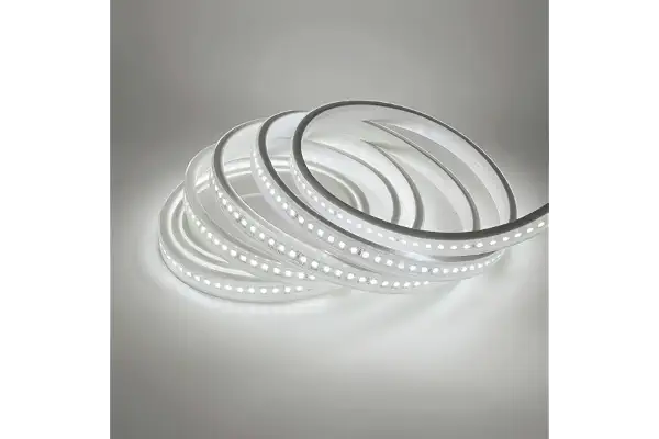 ONSSI Tiras LED SMD5050 60 Led/m 220v Ip65 Impermeable Con Enchufe LED (Luz Fría, 5M)