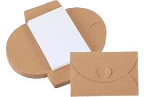 BUYSOW 50 PCS Mini buste di Carta Kraft con Biglietti di Carta Bianca, Buste Piccole Vintage con Chiusura con Fibbie Marroni per Fai Da Te Feste di Compleanno Biglietti di Invito a Nozze Auguri di Natale