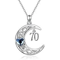 Collana con ciondolo a forma di nodo celtico in argento