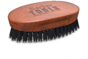 Spazzola per barba e baffi di alta qualità. Realizzata in legno di faggio e pelo di cinghiale al 100%. È ideale per l'utilizzo di olio da barba, balsamo per barba, cera per barba. ✮ BARBER TOOLS ✮