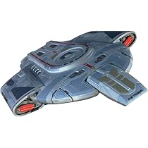 Polar Lights Star Trek TOS U.S.S. Enterprise w/Pilot Edition Parts Kit de maquette à l'échelle 1:350