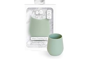 ezpz Tiny Cup für Babys Salbei – Trinklernbecher für selbstständiges Trinken, ergonomisch & rutschfest, 60 ml, ab 4 Monaten – spülmaschinengeeignet