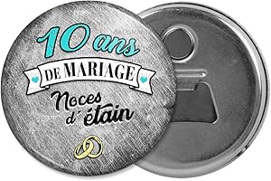 Badgmania Décapsuleur Magnet Aimant | Anniversaire 10 Ans de Mariage Noces d'Etain | Diamètre 5.9cm | Anneaux Mariage | Ouvre Bouteille Réfrigérateur