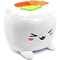 Peluche Sushi Uramaki Au Saumon – Joy Toy Plushi – 20 Cm – 100% Polyester – Lavable à 30°C – Décoration Et Cadeau Pour Amateurs De Sushis