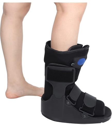 Coup De Pied De Botte Silhouette De La Jambe Masculine Agression Problèmes Mentaux Combats