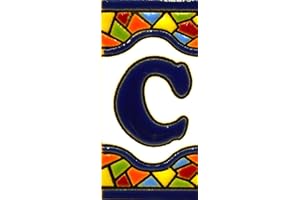 ART ESCUDELLERS Schilder mit Zahlen und Nummern auf vielfarbiger Keramikkachel. Handgemalte Kordeltechnik fuer Schilder mit Namen, Adressen und Wegweisern. Persoenlich gestaltbarer Text. Design MOSAICO MINI 7,3 cm x 3,5 cm (BUCHSTABEN "C").