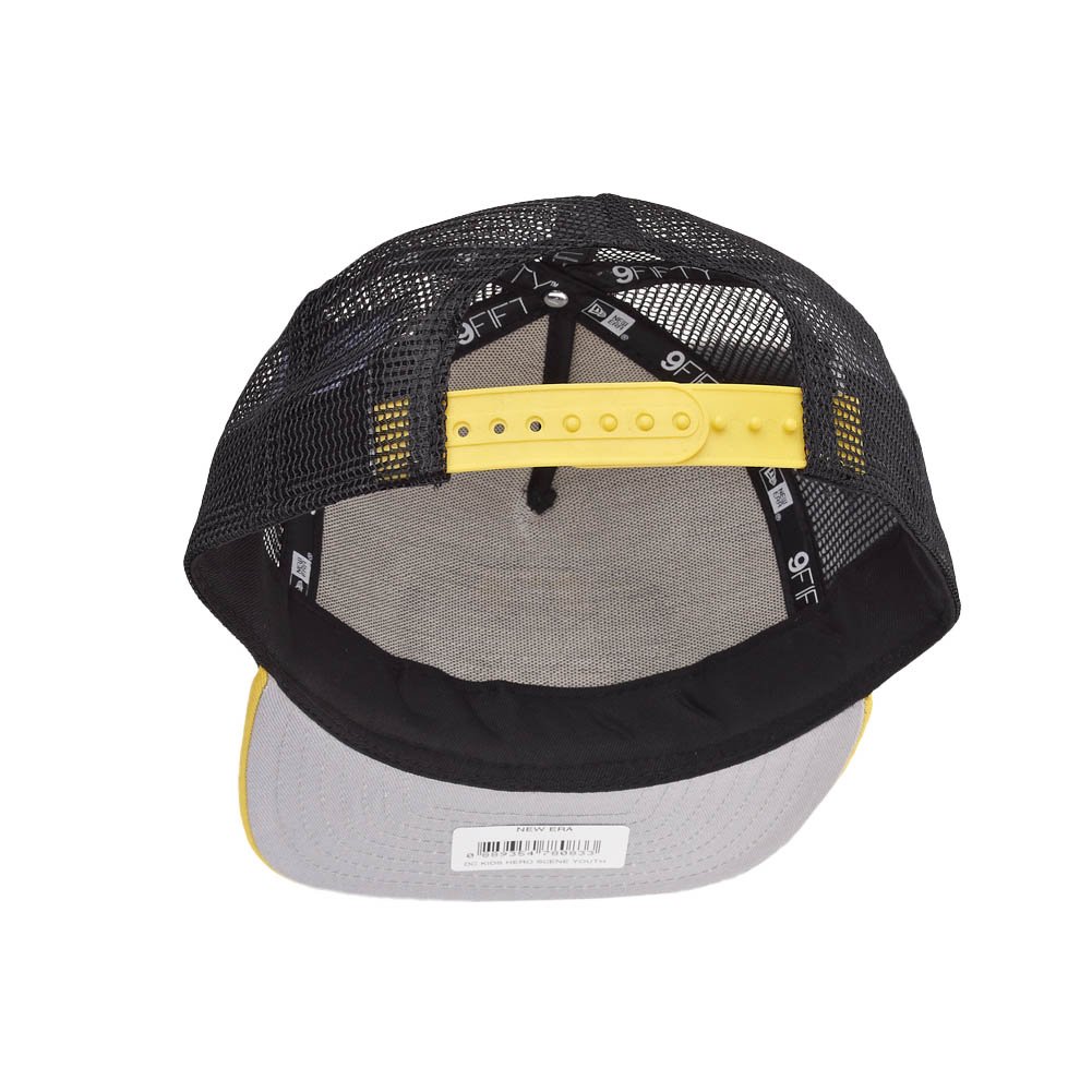 New-Era-950-DC-Comics-Kinder-Hero-Scene-Snapback-Cap