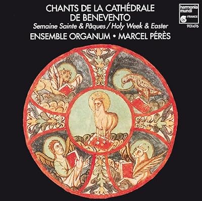 L'Adoration De La Croix. Messe De Paques, Chants De La Cathedrale De Benevento [Import anglais]