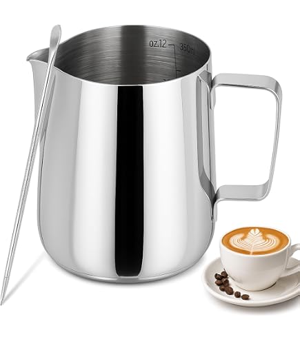 Normcore Pichet à lait avec bec tranchant, pichet vapeur expresso, carafe à mousser le lait de 450 ml, outil de barista expresso, revêtement anti-adhésif blanc, 430,9 g Normcore Pichet à lait avec bec tranchant, pichet vapeur expresso, carafe à mousser le lait de 450 ml, outil de barista expresso, revêtement anti-adhésif blanc, 430,9 g