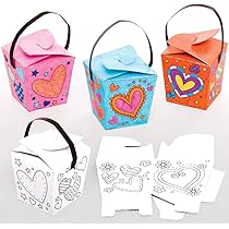 Baker Ross AX733 Heart Wreath Kits - Pack of 3, Creative Valentine's Day Arts and Craft Supplies for Kids to Make and Decorate
