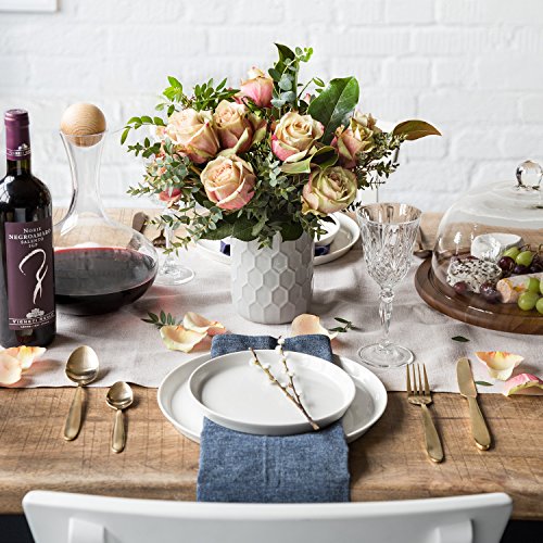 Porzellan Geschirr-Set Svea 24tlg. von Springlane Kitchen hochwertiges rundes Geschirrset in weiß für 6 Personen aus Fine Bone China Porzellan modernes skandinavisches Design - 6