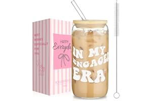 AOOTE Vasos de Cerveza con Forma de Lata,500 ml Taza de Té Burbuja con Tapas Herméticas de Bambú,Pajita,Cepillo de Limpieza,Vaso de Café in My Engaged Era,Regalos para Niñas, Mujeres y Amigos