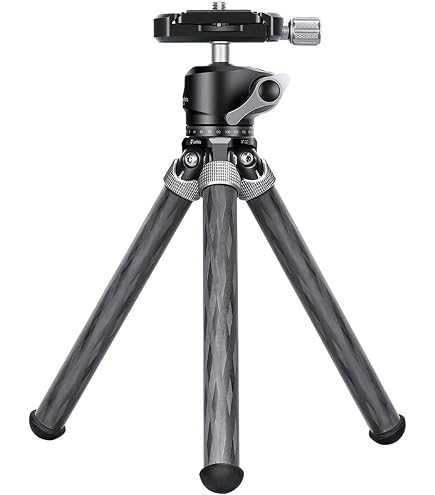 Leofoto MT-02 Mini Treppiede Tascabile In Carbonio Per Fotocamere - Altezza Regolabile Da 2,8 Cm, Piede D'America Per Viaggio, Vlog E Macro, Capacità 5kg, Garanzia 10 Anni