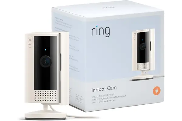 Ring Cámara interior (Indoor Camera 2.ª gen.) | Cámara de vigilancia wifi con enchufe para mascotas | Vídeo 1080p HD, comunicación bidireccional, cubierta de privacidad | 30 días gratis de Ring Home