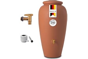 GARANTIA AMPHORE Regentonne Set 240 Liter Terrakotta – Wassertank mit Auslaufhahn + Fallrohranschluss – Frostsicherer Regenwassertank/Regenwassertonne – Wassertonne für Garten – Wasserfass Dekor