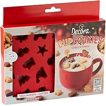 Decora, 0255231, Set Decorativo Natale, 2 Tagliapasta Omini Grande E Piccolo + 4 Stencil Decorativi, Ideale Per Creare Biscotti Decorati Tridimensionali, Made In Italy, Confezione Da 6 Pezzi