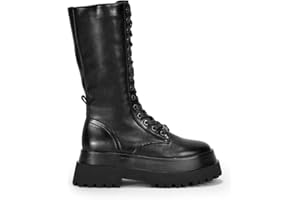 BOSANOVA Botas militares altas con suela track y cordones. Cierre con cremallera interior.