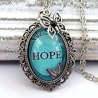 Motiv Halskette in blau silber mit dem Wort 