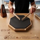 Kutulu Bateri &Ccedil;alışma Antrenman Pedi - 24 cm Ahşap Tabanlı Sekizgen Bateri &Ccedil;alışma Pedi, Sessiz Siyah Kau&ccedil;uk Baget Pratik Ped