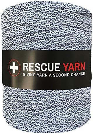 Blue flower print Rescue Yarn t-shirt yarn (large roll)