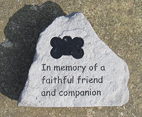 Kay-Berry-Memorial-Stone-Dog-9902