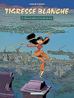 jaquette livre Tigresse Blanche, tome 2 : Peau de pêche et cravate de soie