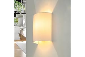 ‎LICHT-ERLEBNISSE Licht-Erlebnisse Wandleuchte aus Stoff in Weiß für Wohnzimmer Schlafzimmer T:9,5 cm E27 Up & Down halbrund blendarm gemütliche Flur Wandlampe ALICE