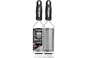 Microplane Râpe de cuisine Double Tranchant pour le fromage à pâte dure, pomme, carotte, courgette et chocolat de la Collection Gourmet en Noir et en acier inoxydable