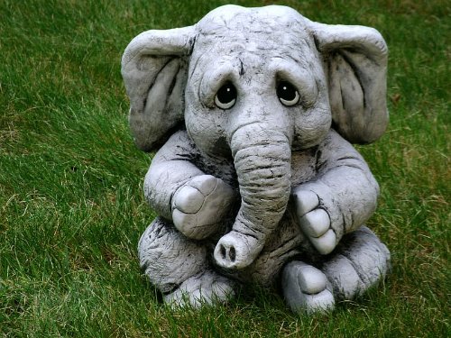 Steinfigur Elephant Elefant Benjamin 28 cm ca.15,8 kg Frostfest Stein Nr.042