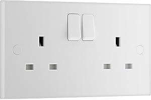BRITISH GENERAL BG Electrical Double Switched Power Plug Wall Socket, Double Pole, Nexus 900 Series, White Moulded, Square Edge, 13A, 922DP