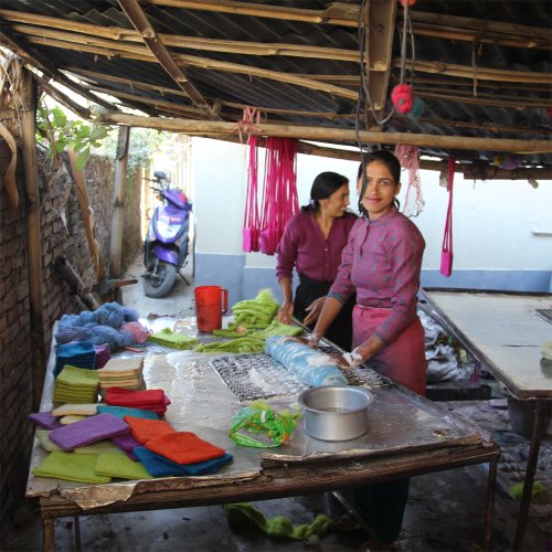 Maharanis Filz Untersetzer Topfuntersetzer bunt 22×22 cm handgefertigt reine Wolle, hitzebeständig - 4