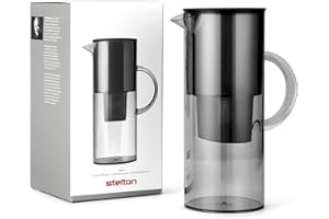 Stelton Wasserfilter-Kanne EM77 - Kompatibel mit Stelton Wasserfilterkartuschen oder Brita - Kunststoff Wasserkanne im modernen Stil - Reduziert Chlor, Kalkablagerungen - 2 Liter, Getönt