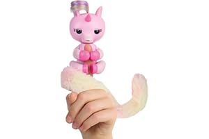Fingerlings Snuggle Tails - Interactive Pink Unicorn (Evie), with fluffy tail, mini bestie (Isla), brush and stickers