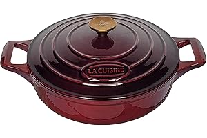 LA CUISINE FOR LIFE La Cuisine Casseruola in ghisa smaltata Saute Pan 28 cm Dia. da 3,5L Rivestimento interno smaltato nero opaco, mirtillo rosso, manico del coperchio in acciaio inossidabile placcato oro