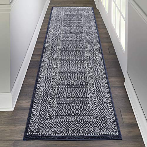 Amazon Brand - Movian Struma, Rectangular area rug, 228.6 cm x 66 cm (L x W), Geometric pattern