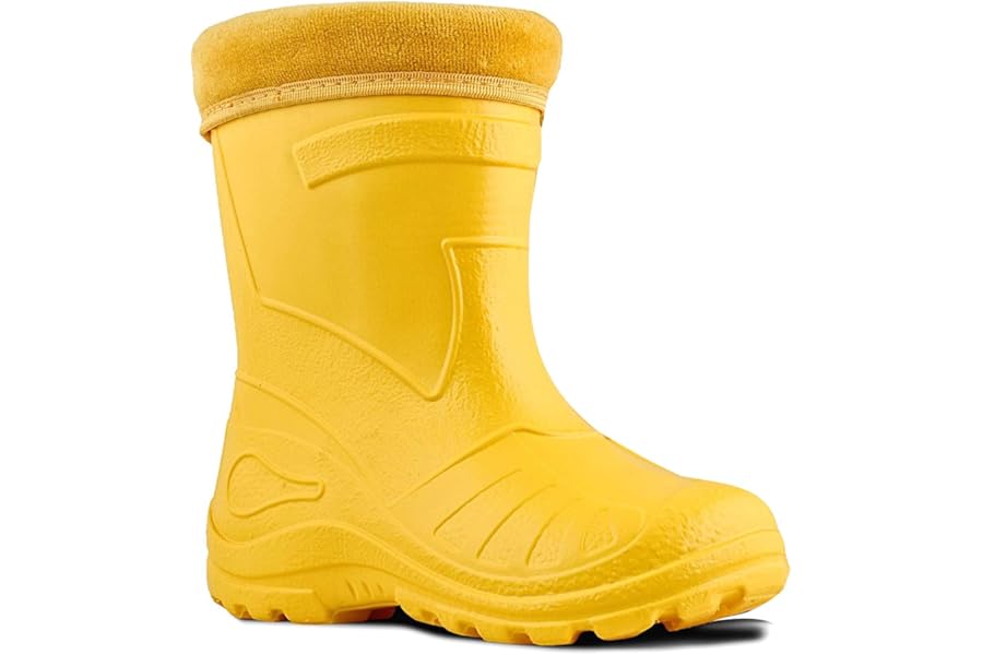 Kolma Ultra Light EVA Kids Girls Wellington Boots Rainy Snow Wellies Red Very Warm Liners