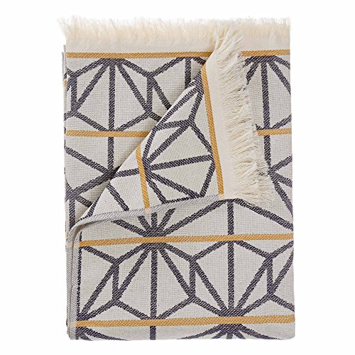 URBANARA Strandtuch "Arade" - 100% reine Baumwolle, mit geometrischem Muster und Fransen - 100 x 180 cm, Duschtuch, Handtuch, Badetuch, Saunatuch, Hamamtuch (Naturweiß/Dunkelblau/Senfgelb)