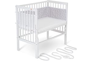 ‎FABIMAX FabiMax Baby Beistellbett für Boxspringbett, stufenlos höhenverstellbar, Buchenholz massiv weiß lackiert, inkl. Matratze Classic und Netz-Nestchen graue Sterne auf weiß