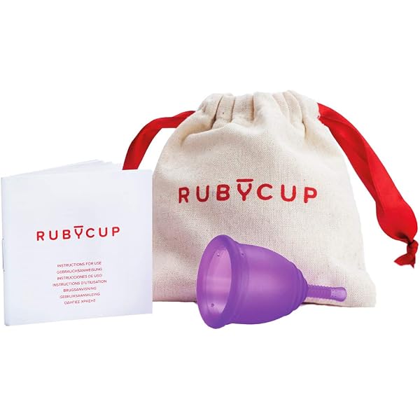 Ruby Cup Wiederverwendbare hypoallergene Menstruationstasse, Größe 