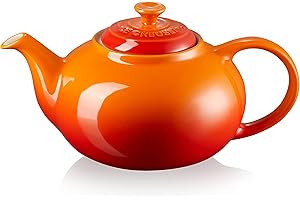 Le Creuset Stoneware Classic Teapot, 1.3 litres, Serves 3-4 Cups, Volcanic, 70702130900000