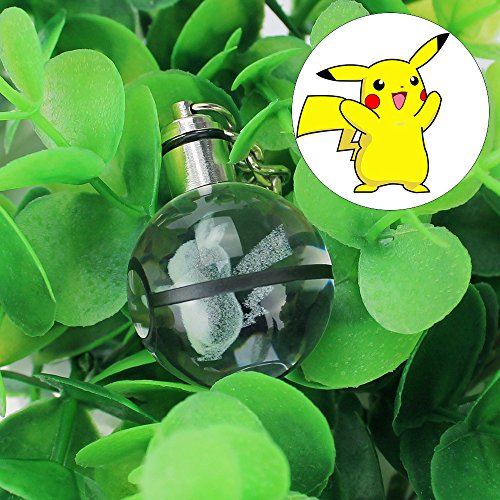 Preisvergleich Produktbild Schlüsselanhänger Pokemon Pokeball Pikachu LED Kristall