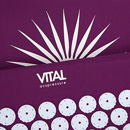 VITAL Akupressurmatten-Set (aubergine): Akupressurmatte (74 x 44cm) & Akupressurkissen im günstigen Set, vitalisierende Matte für den Rücken und Kissen für den Nacken, wohltuende Entspannungsmatte & Kissen - 2