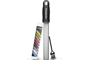 Winzbacher - Premium Zester Reibe I Parmesanreibe, Zitronenreibe, Muskatnuss Reibe, Ingwerreibe u.v.m. I rasiermesserscharfe Edelstahl Klinge I Spülmaschinenfest I inkl. Schụtz & Reinigungsbürste