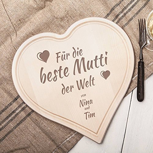 Schneidebrett Herz mit Gravur – Für die beste Mutti der Welt – Personalisiert mit Namen – Ideal als Muttertagsgeschenk – Frühstücksbrett – Küchenbrett – Deko aus edlem Ahorn Holz mit Saftrille - 2