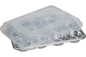 Nordic Ware Naturals 12 cavità Muffin Pan con coperchio, vassoio per cupcake con conducibilità termica superiore, Premium Bakeware per dolcetti uniformemente bruniti, Made in USA, argento