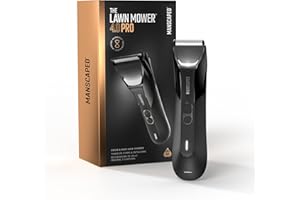 ‎MANSCAPED REFINING THE GENTLEMAN MANSCAPED® The Lawn Mower® 4.0 PRO – Leisten- und Körperhaarschneider, SkinSafe®-Trimmerklinge, wasserdicht, USB-C- und kabelloses Laden kompatibel, Herren-Kugelrasierer mit Reiseverriegelung