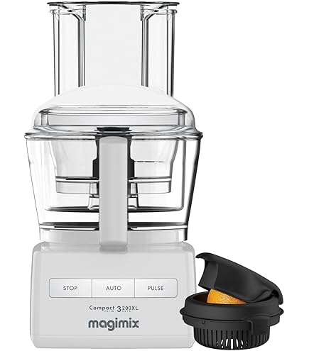 Magimix Robot De Cuisine Multifonction 5200 XL – Hachoir, Blender, Pétrin, Batteur – Accessoires Inclus – Idéal Pour Famille – Moteur Professionnel Silencieux 3,6L - Fabriqué EN FRANCE - Blanc